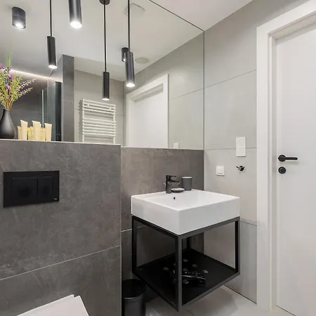 Apartment Port Stylowy Blisko Plazy Z Basenem I Sauna By Renters *